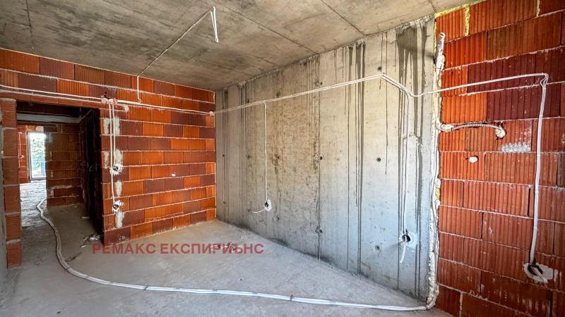 En venta  1 dormitorio Plovdiv , Jristo Smirnenski , 74 metros cuadrados | 11885964 - imagen [5]