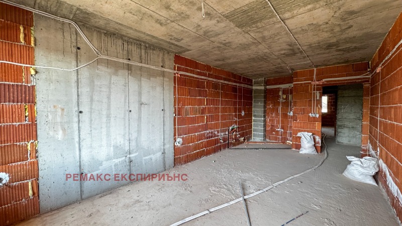 En venta  1 dormitorio Plovdiv , Jristo Smirnenski , 74 metros cuadrados | 11885964 - imagen [2]