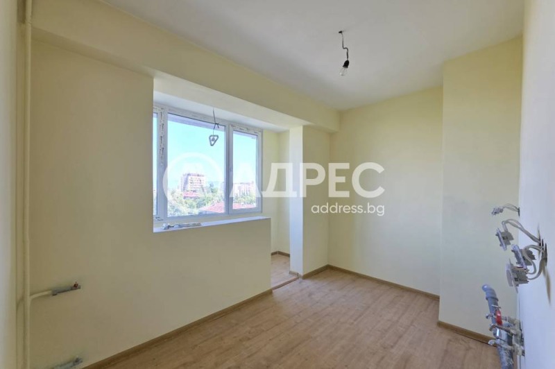 Продава 2-СТАЕН, гр. София, Толстой, снимка 2 - Апартаменти - 52838515