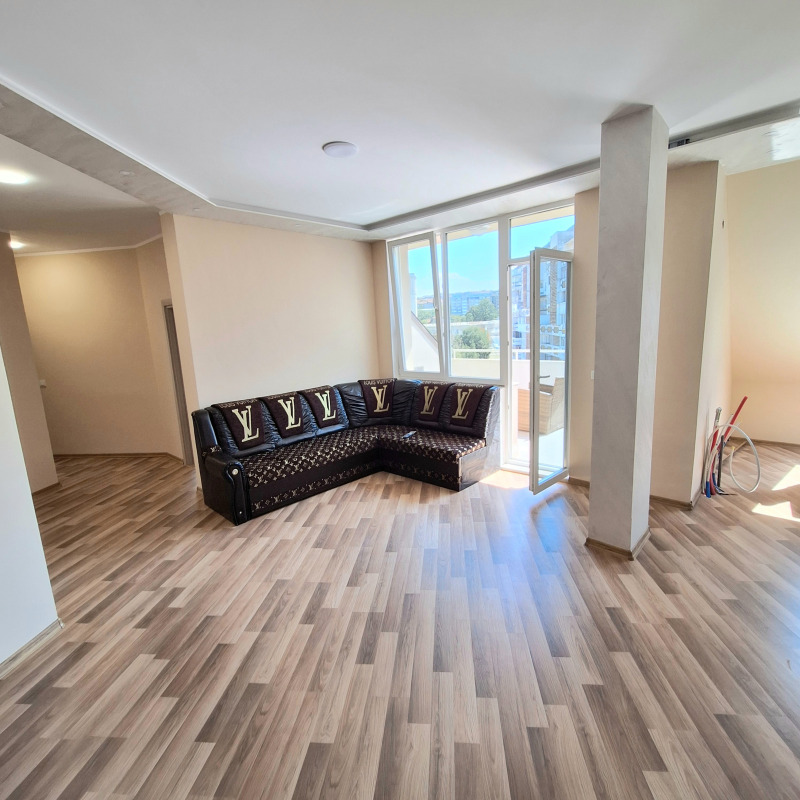 Na sprzedaż  3 sypialnie Ruse , Szirok centar , 148 mkw | 99120846 - obraz [3]