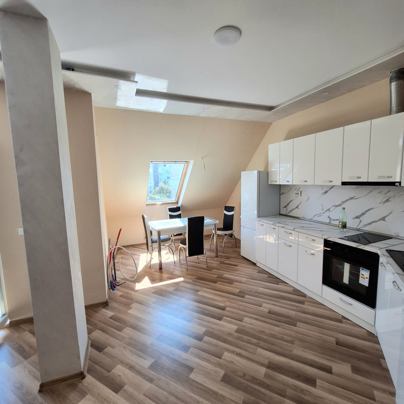 Na sprzedaż  3 sypialnie Ruse , Szirok centar , 148 mkw | 99120846 - obraz [2]