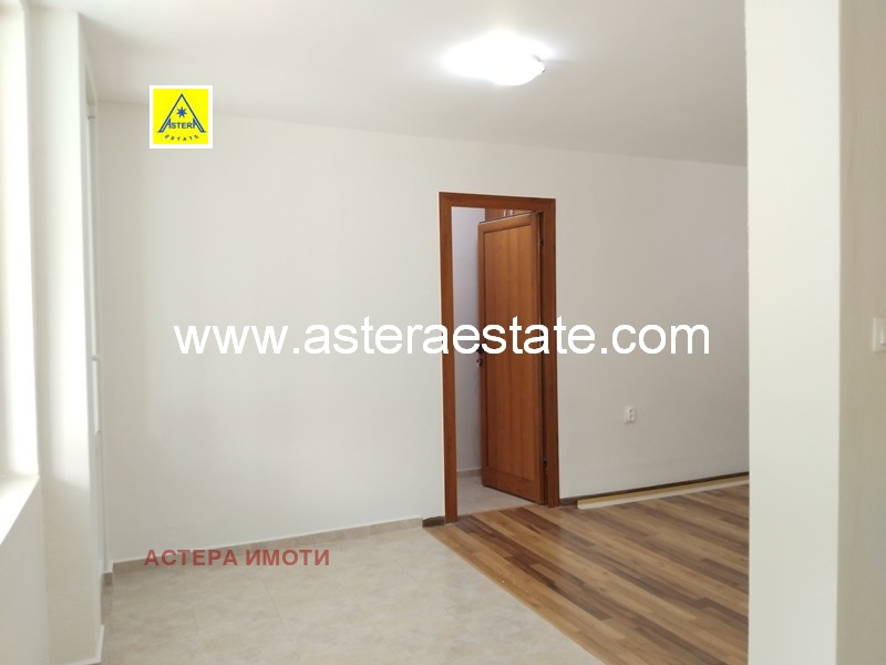 Продава  4-стаен град Благоевград , Еленово 2 , 92 кв.м | 92404679 - изображение [9]