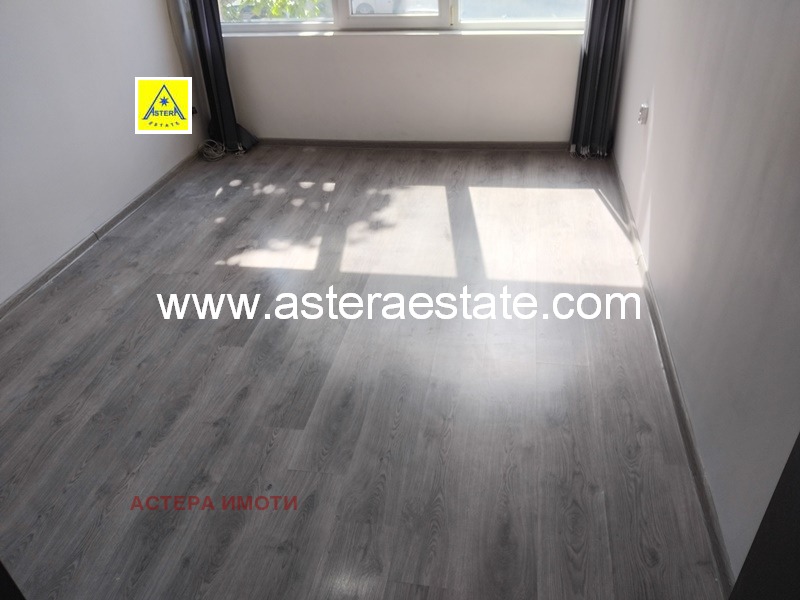 Продава  4-стаен град Благоевград , Еленово 2 , 92 кв.м | 92404679 - изображение [16]