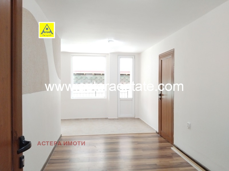 Продава  4-стаен град Благоевград , Еленово 2 , 92 кв.м | 92404679 - изображение [6]
