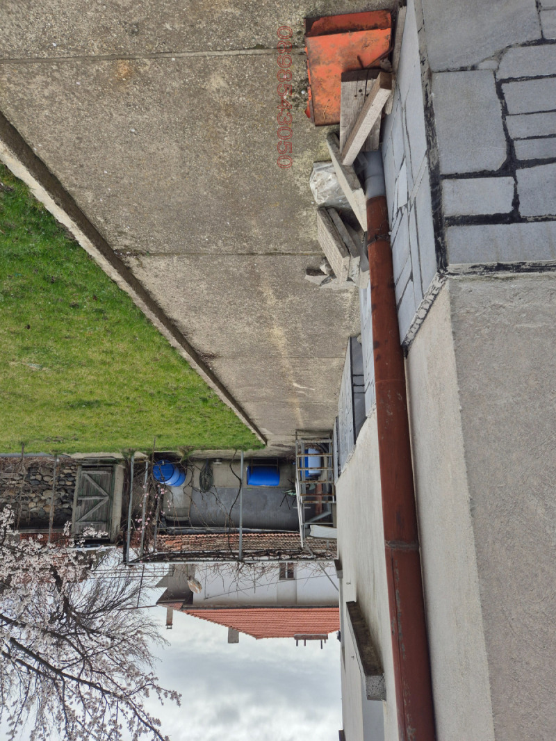 Продава КЪЩА, гр. Дупница, област Кюстендил, снимка 2 - Къщи - 52786085