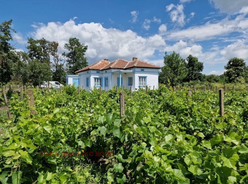 Продава  Къща, област Добрич, с. Дропла • 30 000 EUR • ID 86551516 — holmes.bg - [1] 