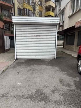 Autotalli Tsentar, Sofia
