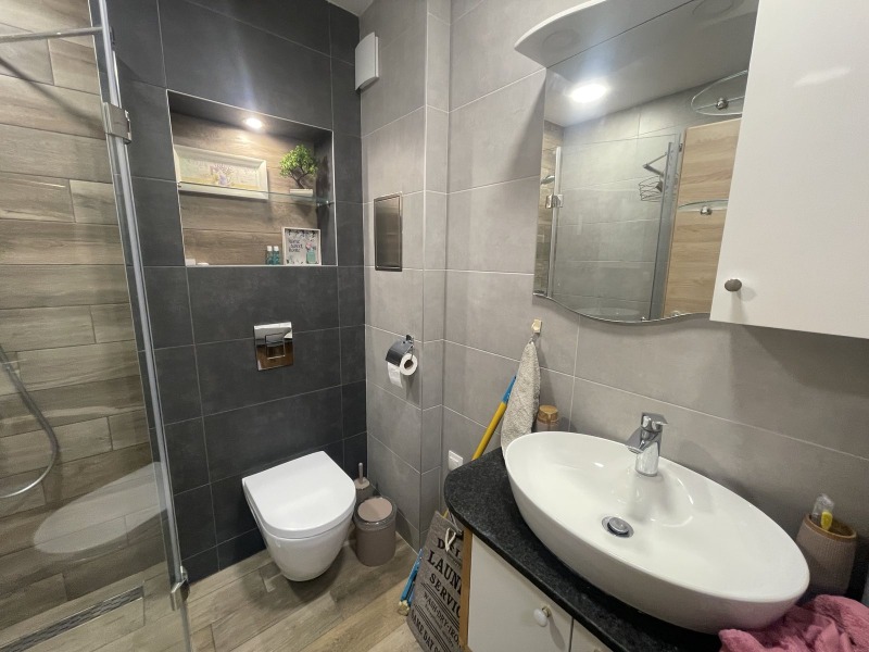 Продается  1 спальня Варна , к.к. Св.Св. Константин и Елена , 71 кв.м | 35464794 - изображение [12]
