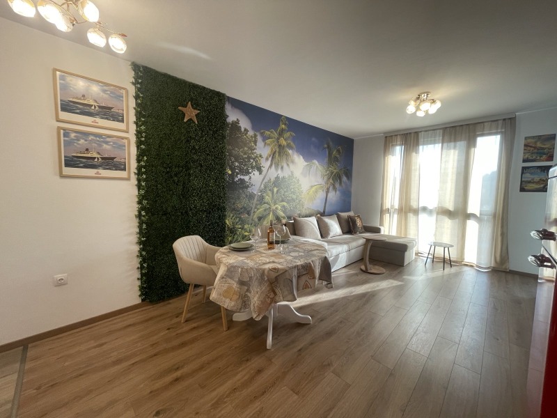 Продается  1 спальня Варна , к.к. Св.Св. Константин и Елена , 71 кв.м | 35464794 - изображение [4]