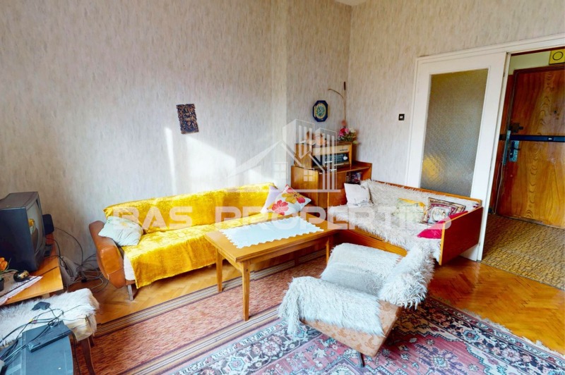 Продава 2-СТАЕН, гр. София, Гео Милев, снимка 2 - Апартаменти - 52839069