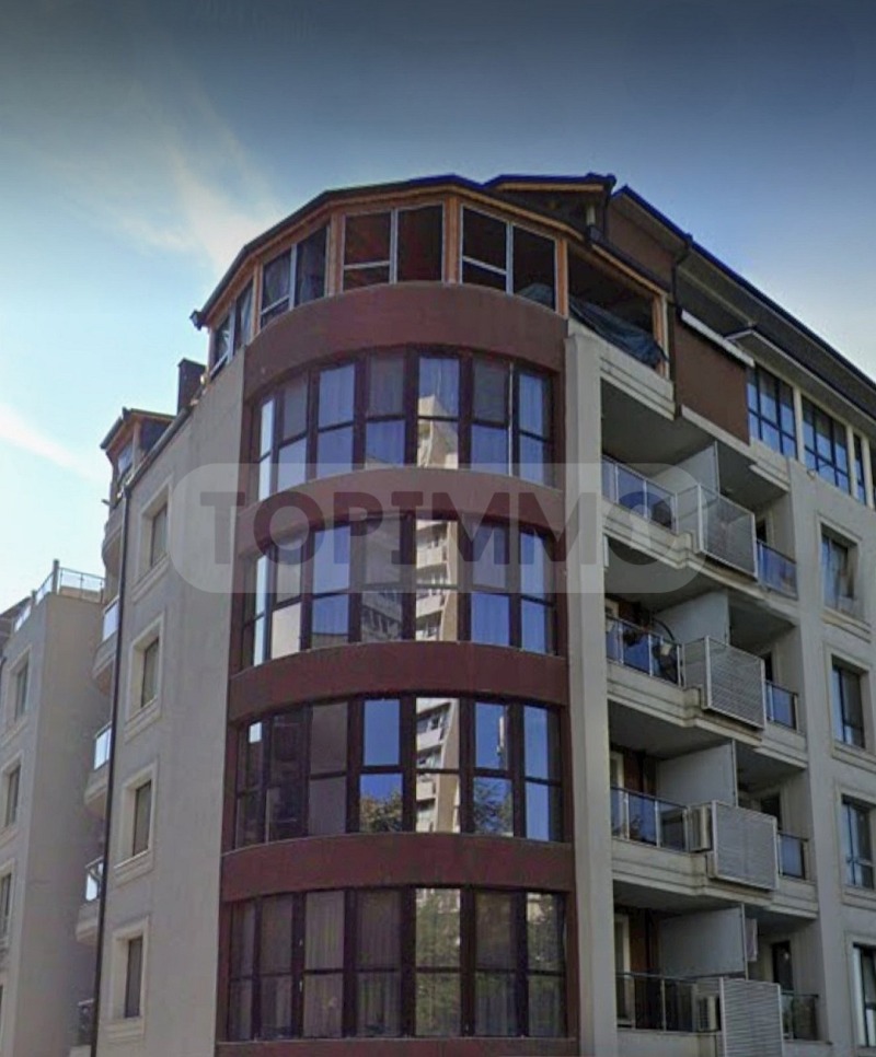 Продава  3-стаен град Варна , Левски 1 , 110 кв.м | 92596199