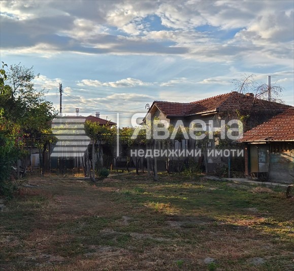 Продава КЪЩА, с. Костиево, област Пловдив