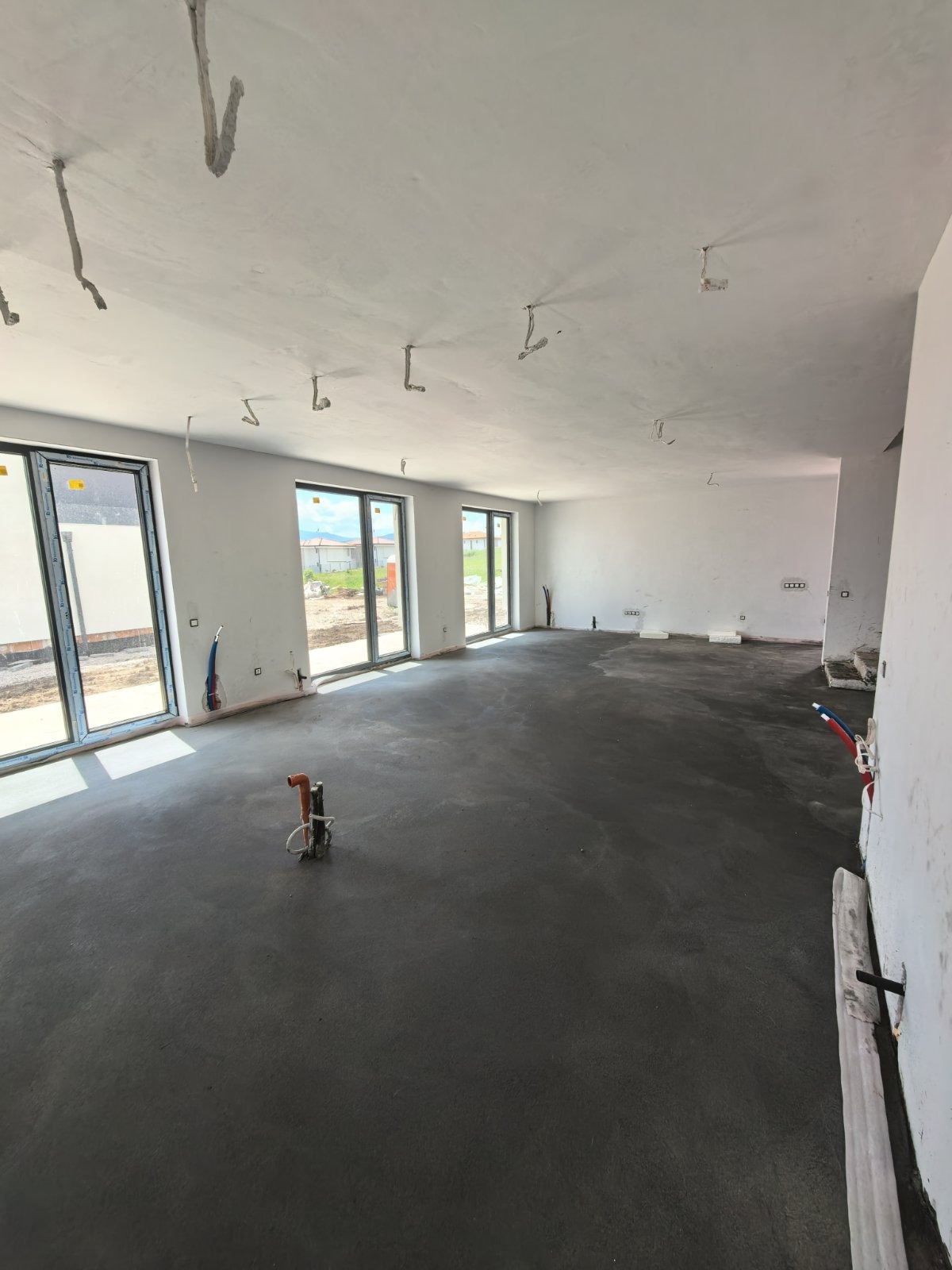 Продава КЪЩА, с. Гурмазово, област София област, снимка 2 - Къщи - 54917168