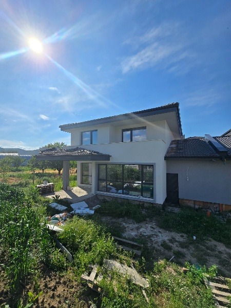 Na sprzedaż  Dom region Płowdiw , Parwenec , 242 mkw | 59187570