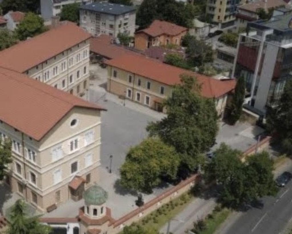 Продава ГАРАЖ, ПАРКОМЯСТО, гр. Пловдив, Център
