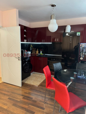1 quarto k.k. Slantchev briag, região Burgas 2
