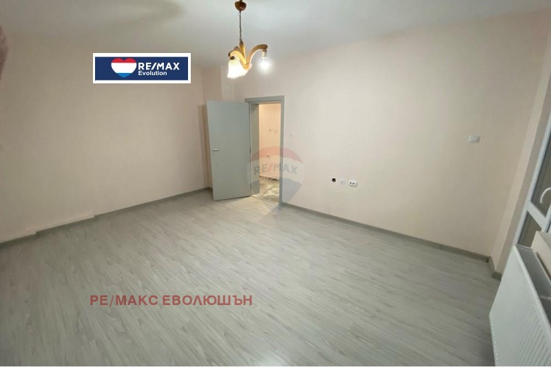 Продава 3-СТАЕН, гр. Разград, Център, снимка 13 - Aпартаменти - 49166111