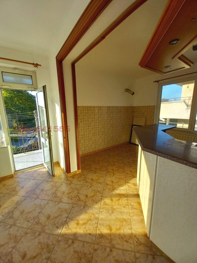 Zu verkaufen  3+ Schlafzimmer region Chaskowo , Swilengrad , 205 qm | 28708208 - Bild [8]