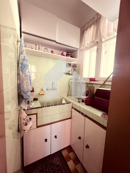 Продава ЕТАЖ ОТ КЪЩА, гр. Пловдив, Кършияка, снимка 8 - Етаж от къща - 55988418