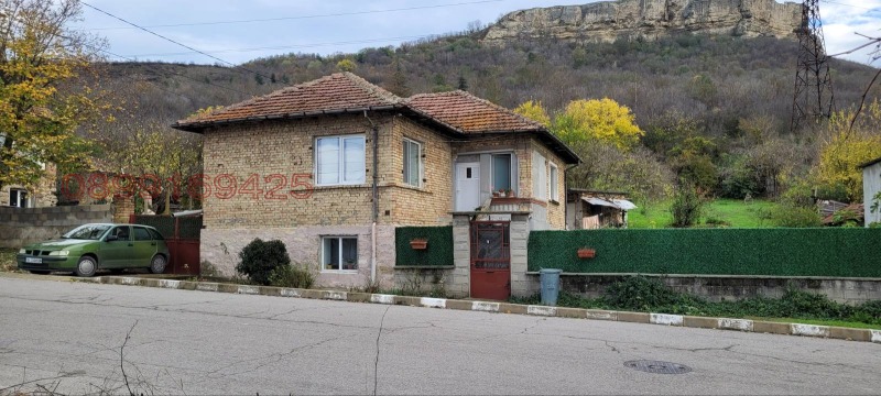 Продава КЪЩА, с. Разделна, област Варна