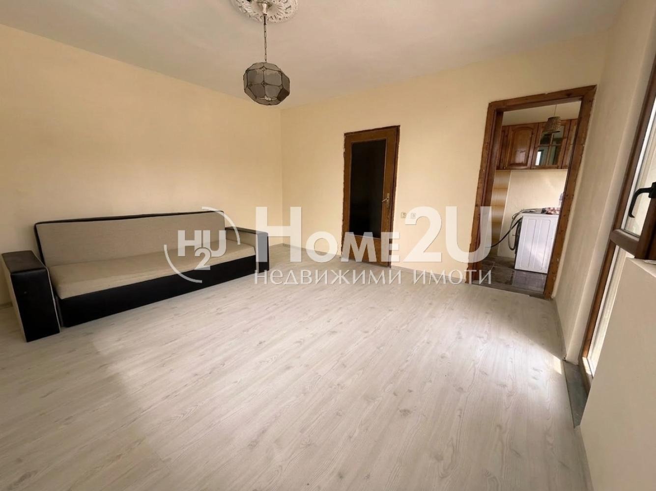 Продава ЕТАЖ ОТ КЪЩА, гр. Аксаково, област Варна, снимка 4 - Етаж от къща - 54203595