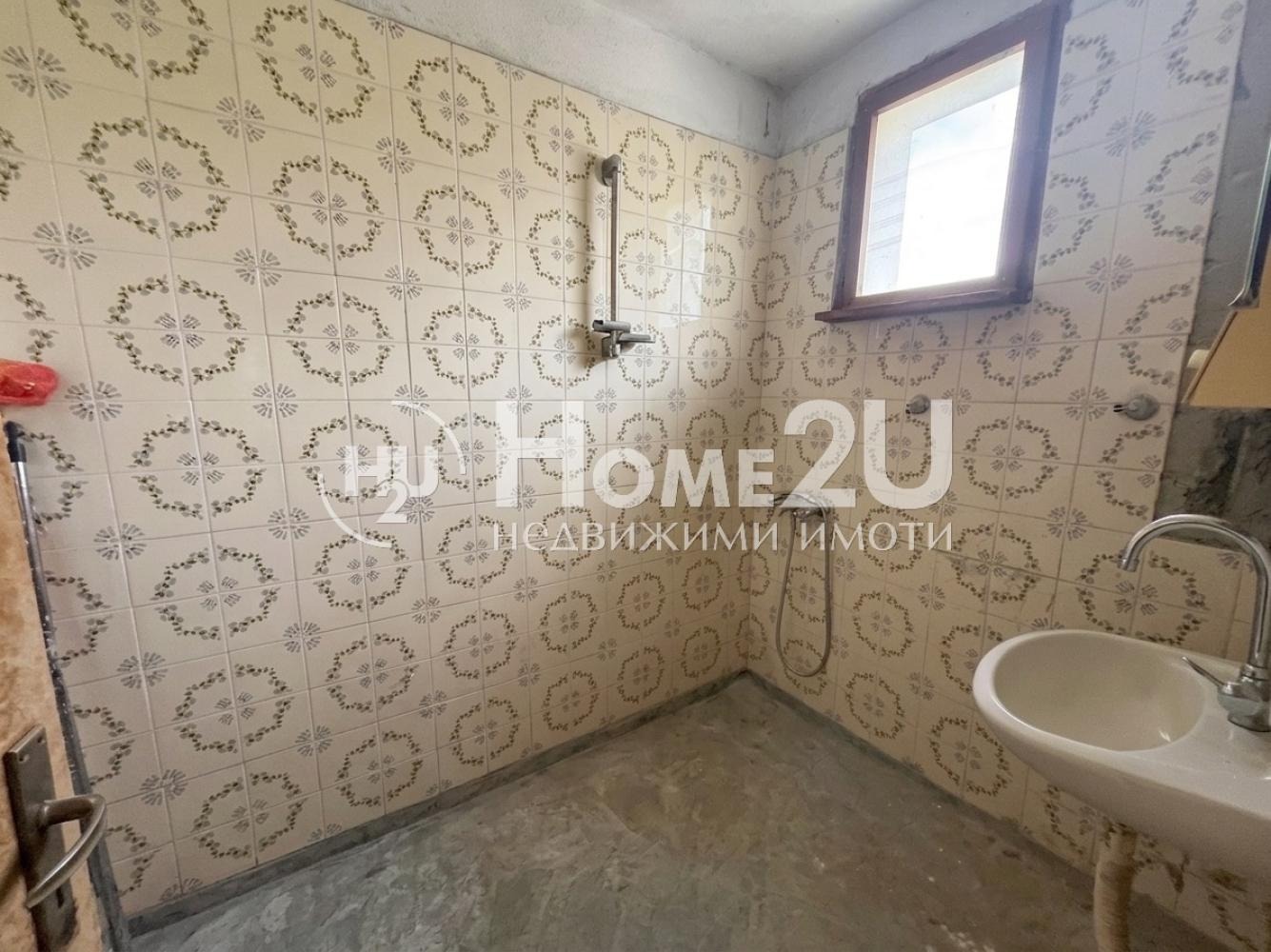 Продава ЕТАЖ ОТ КЪЩА, гр. Аксаково, област Варна, снимка 10 - Етаж от къща - 54203595