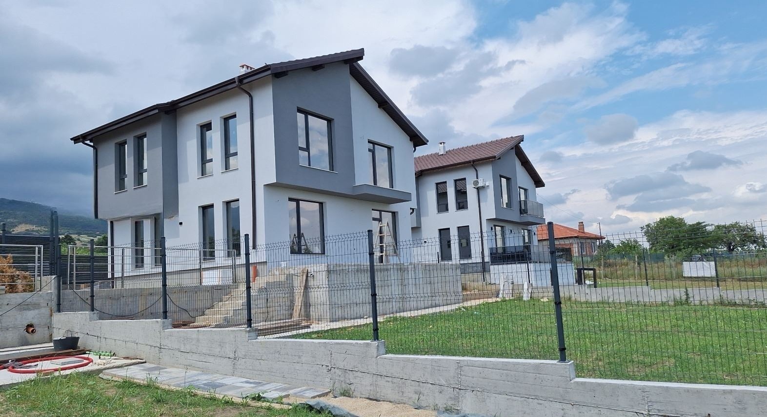 Продава КЪЩА, с. Брестник, област Пловдив, снимка 3 - Къщи - 55390347