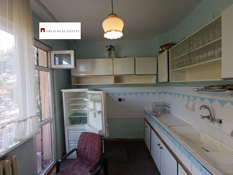 Продава 2-СТАЕН, гр. София, Оборище