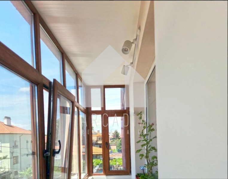 Продава ЕТАЖ ОТ КЪЩА, гр. Пловдив, Прослав, снимка 7 - Етаж от къща - 55022937