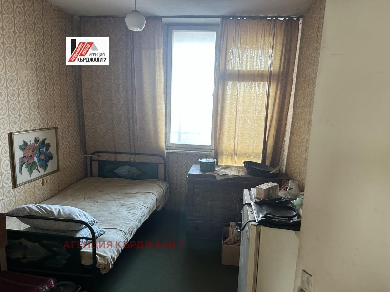 Продава  2-стаен град Кърджали , Веселчане , 63 кв.м | 26987222 - изображение [6]