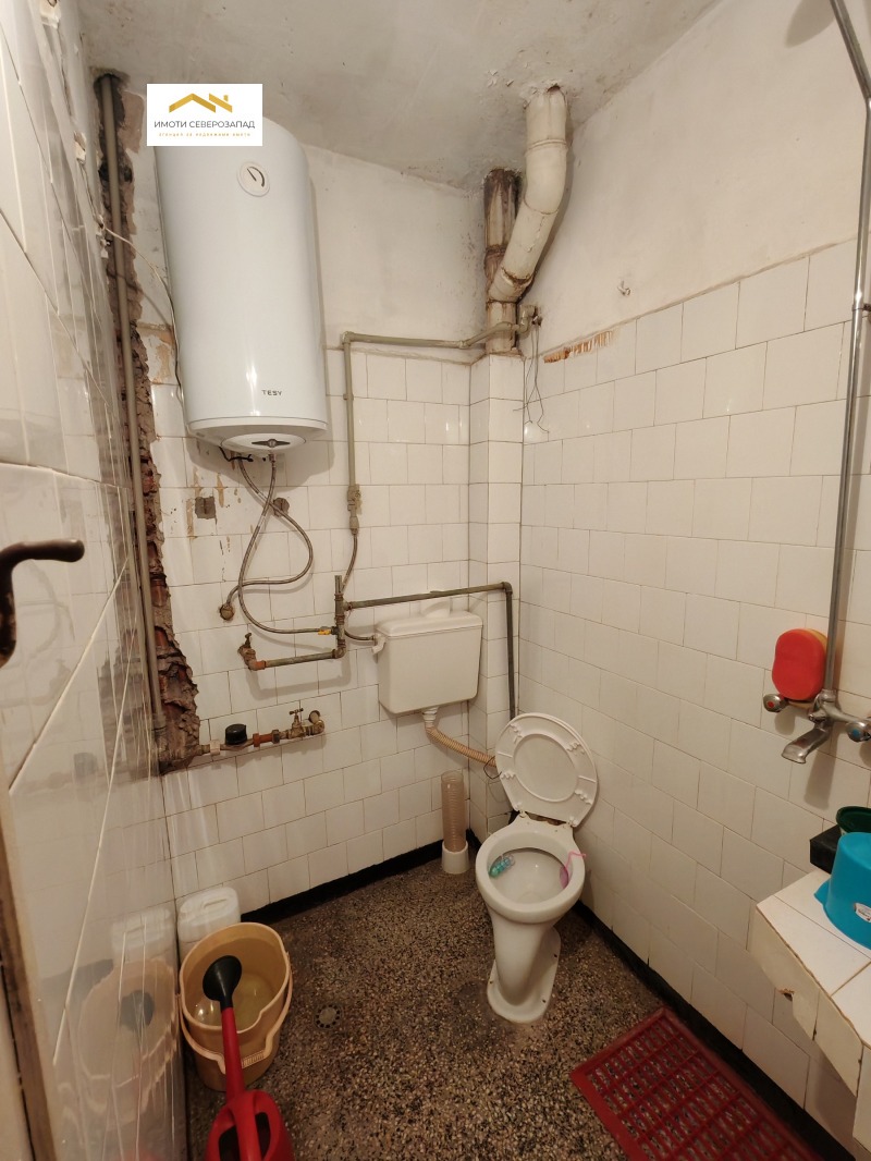 Продава 2-СТАЕН, гр. Монтана, Идеален център, снимка 6 - Апартаменти - 52520025