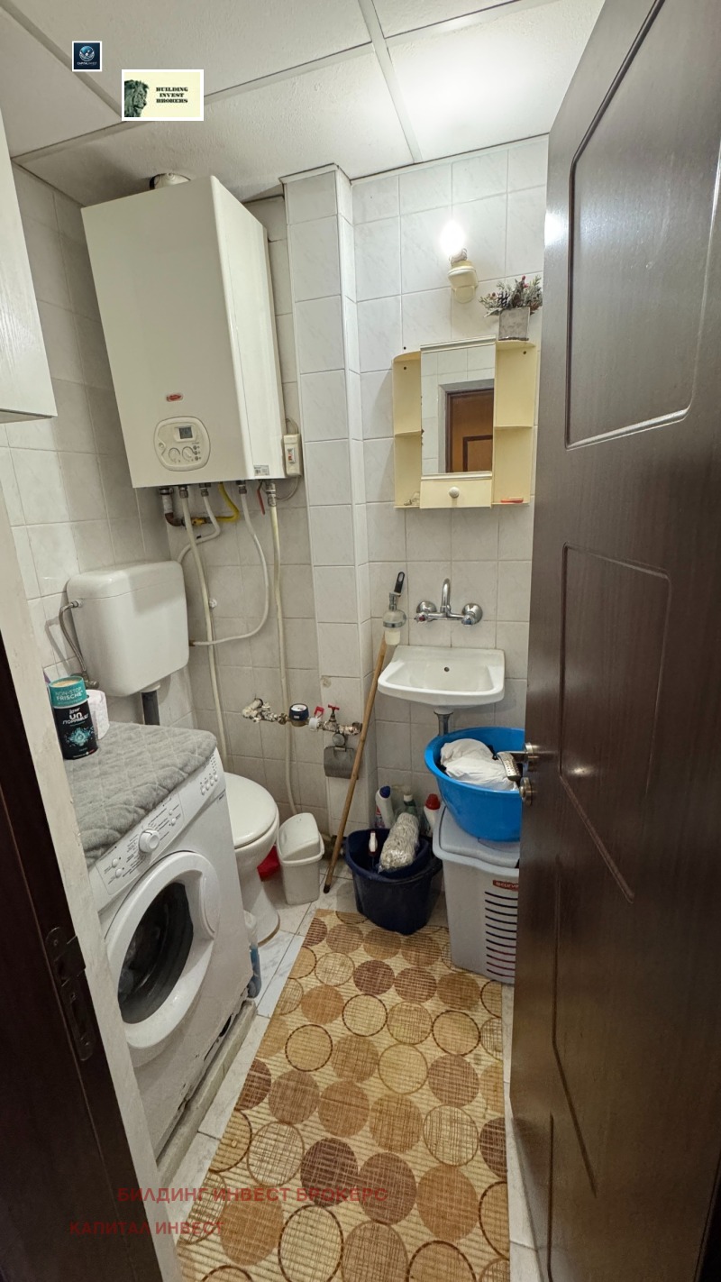 Продава  3-стаен град Разград , Освобождение , 100 кв.м | 63394517 - изображение [5]