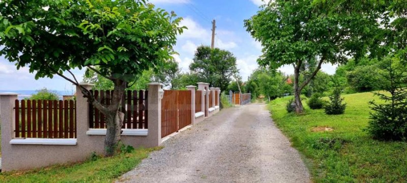 Продава ПАРЦЕЛ, с. Арбанаси, област Велико Търново, снимка 3 - Парцели - 49211938