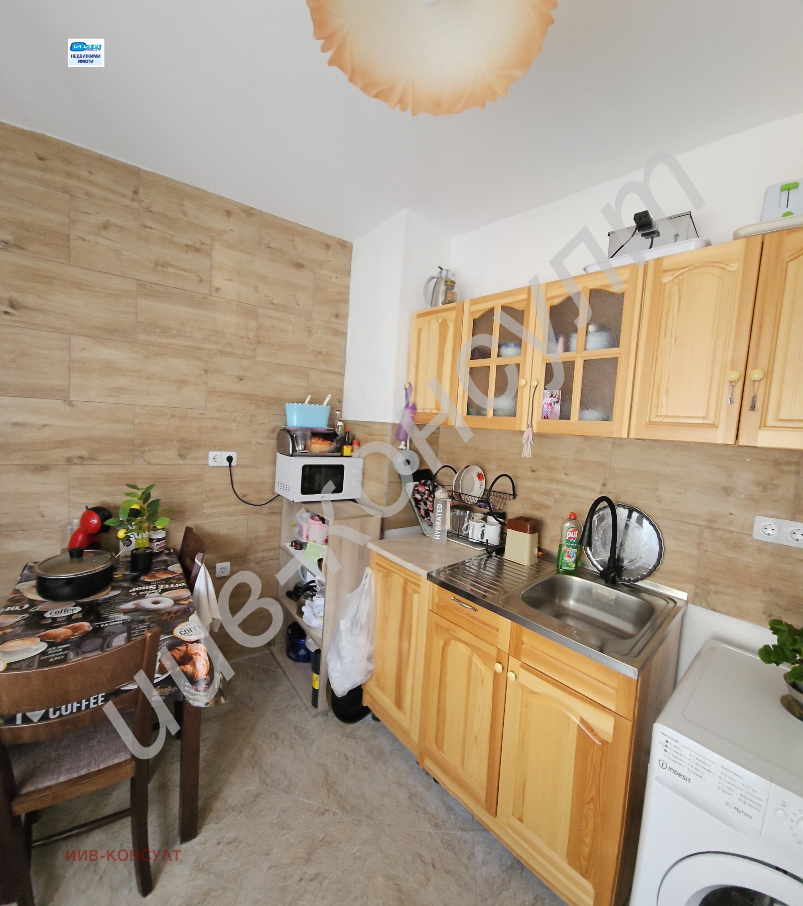 Продава 3-СТАЕН, гр. Велико Търново, Бузлуджа, снимка 2 - Апартаменти - 53736483