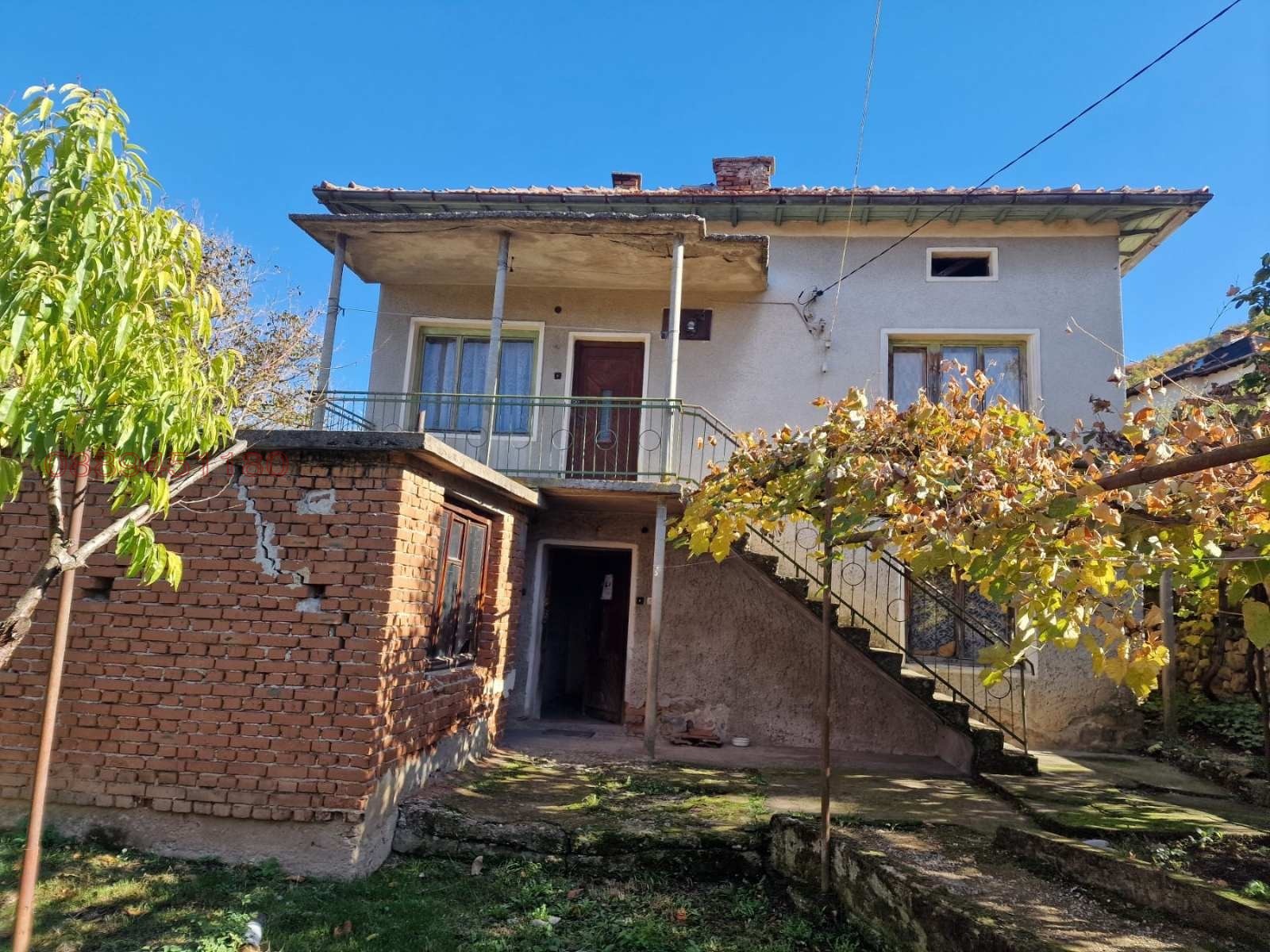 Продава КЪЩА, с. Петрич, област София област, снимка 2 - Къщи - 54913824