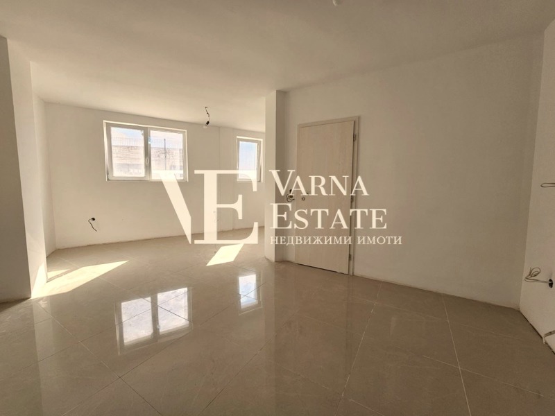 De vânzare  1 dormitor Varna , Vâzrajdane 3 , 76 mp | 90557232