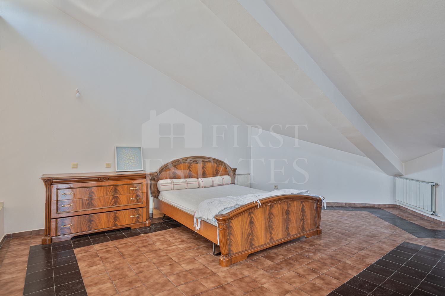 Продава КЪЩА, гр. София, Симеоново, снимка 16 - Къщи - 48748630