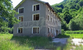 House Apriltsi, region Lovech 5