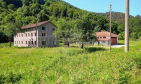 House Apriltsi, region Lovech 14