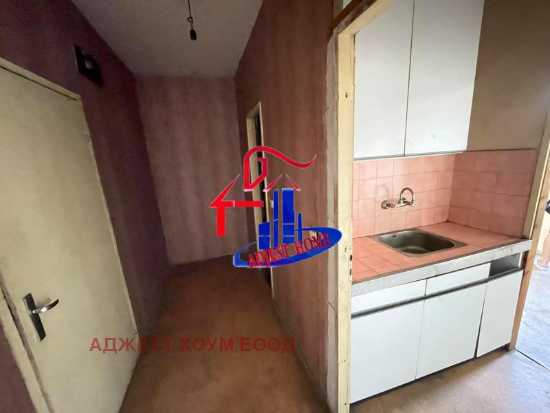 Продава  1-стаен град Шумен , 5-ти полк , 40 кв.м | 32792487 - изображение [3]