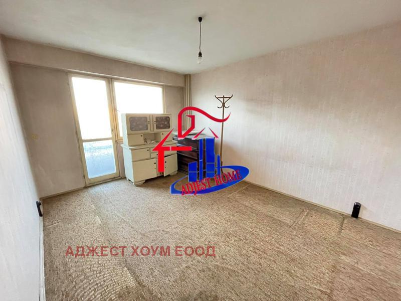 Na prodej  Studio Šumen , 5-ti polk , 40 m2 | 32792487