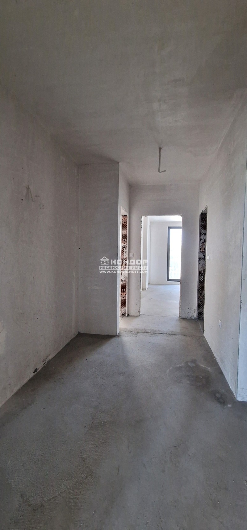 De vânzare  1 dormitor Plovdiv , Traciia , 85 mp | 21619159 - imagine [2]