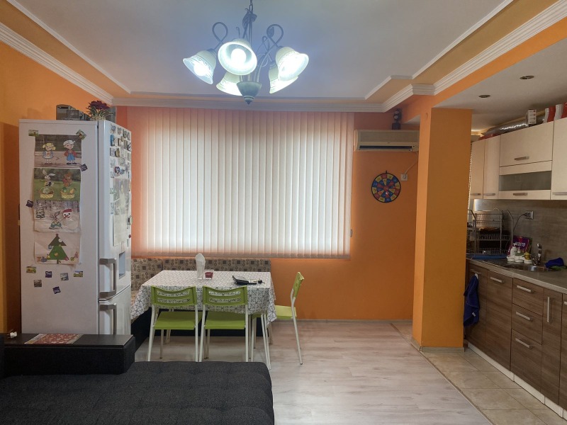 Zu verkaufen  2 Schlafzimmer region Plowdiw , Karlowo , 70 qm | 10805181