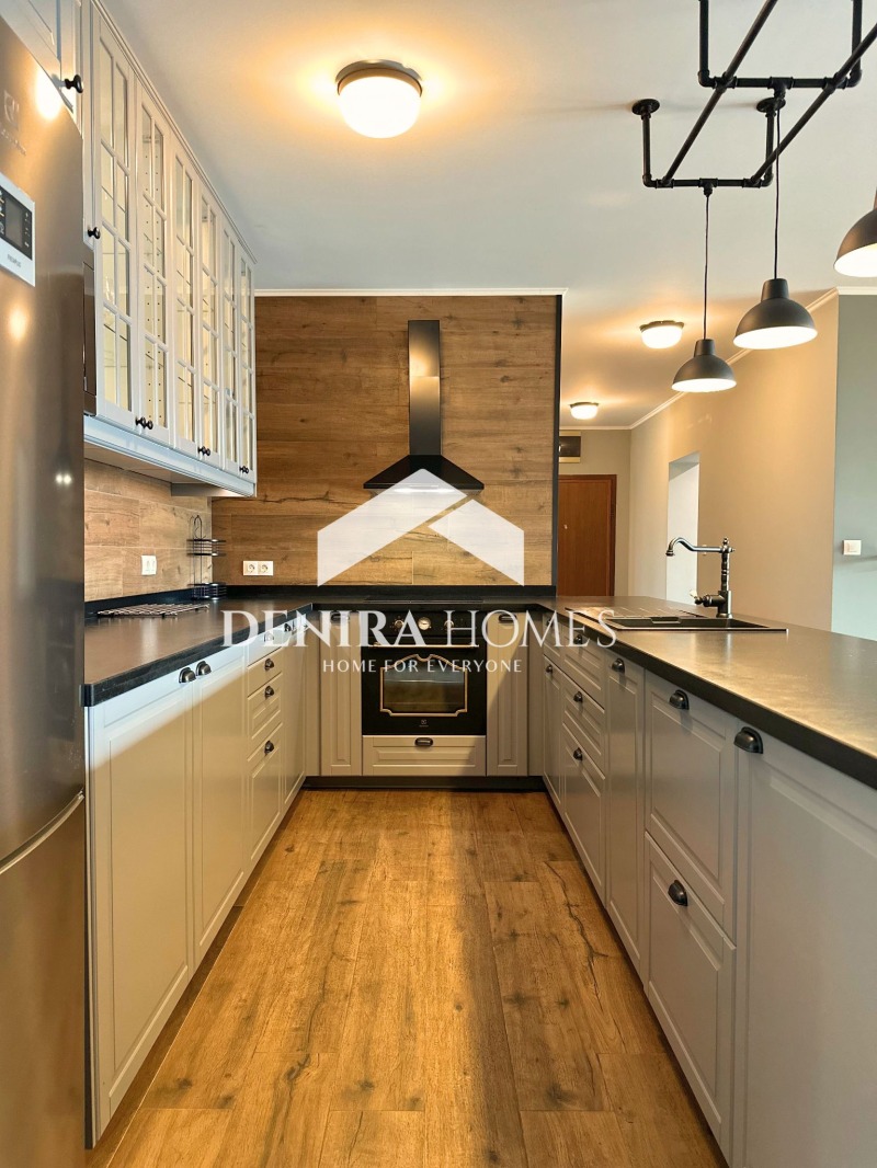 Продава 4-СТАЕН, гр. София, Изток, снимка 3 - Апартаменти - 52987037