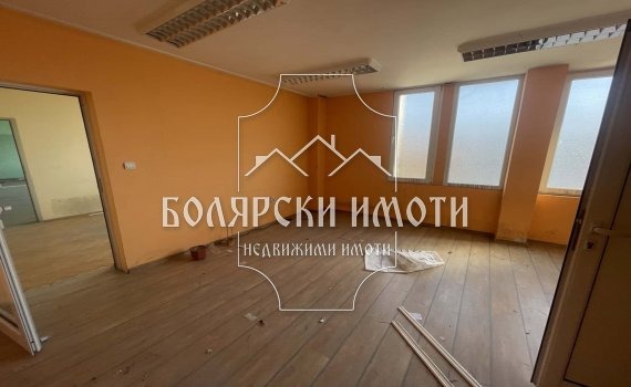 Продава ОФИС, гр. Велико Търново, Център, снимка 6 - Офиси - 46767836