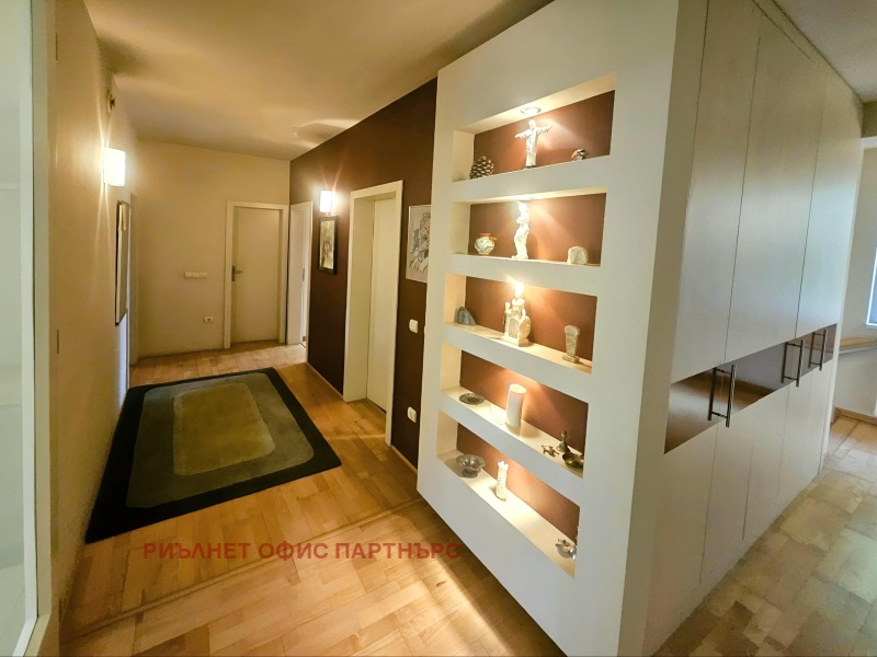Na prodej  Dům Sofia , Gorna banja , 300 m2 | 55841439 - obraz [7]