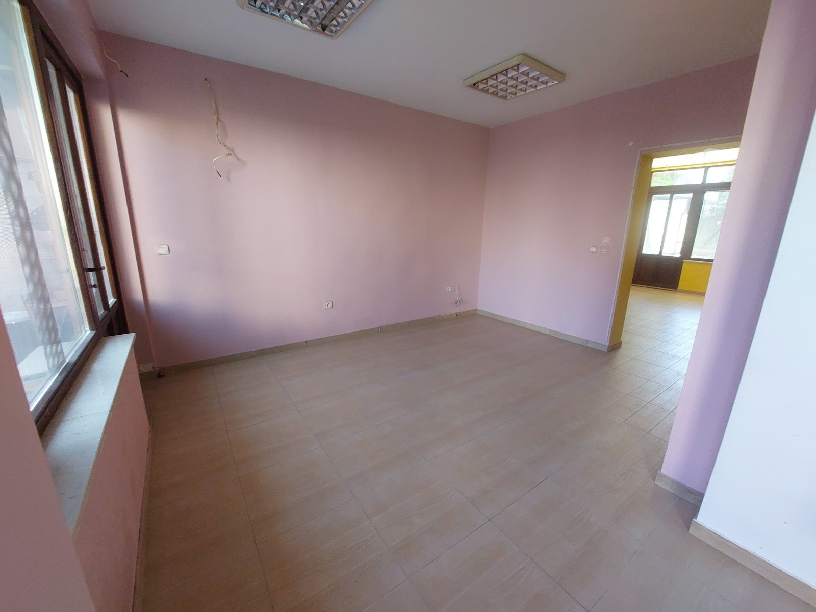 Продава ОФИС, гр. Варна, Център, снимка 11 - Офиси - 55963769