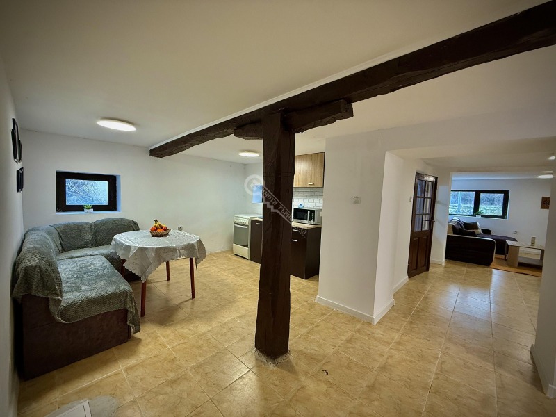 Продава КЪЩА, с. Върбица, област Велико Търново, снимка 3 - Къщи - 53314258