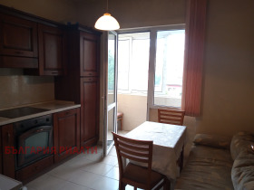 1 chambre Tsentar, Sofia
