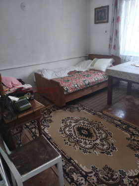 3 makuuhuonetta Tsentar, Gabrovo 8